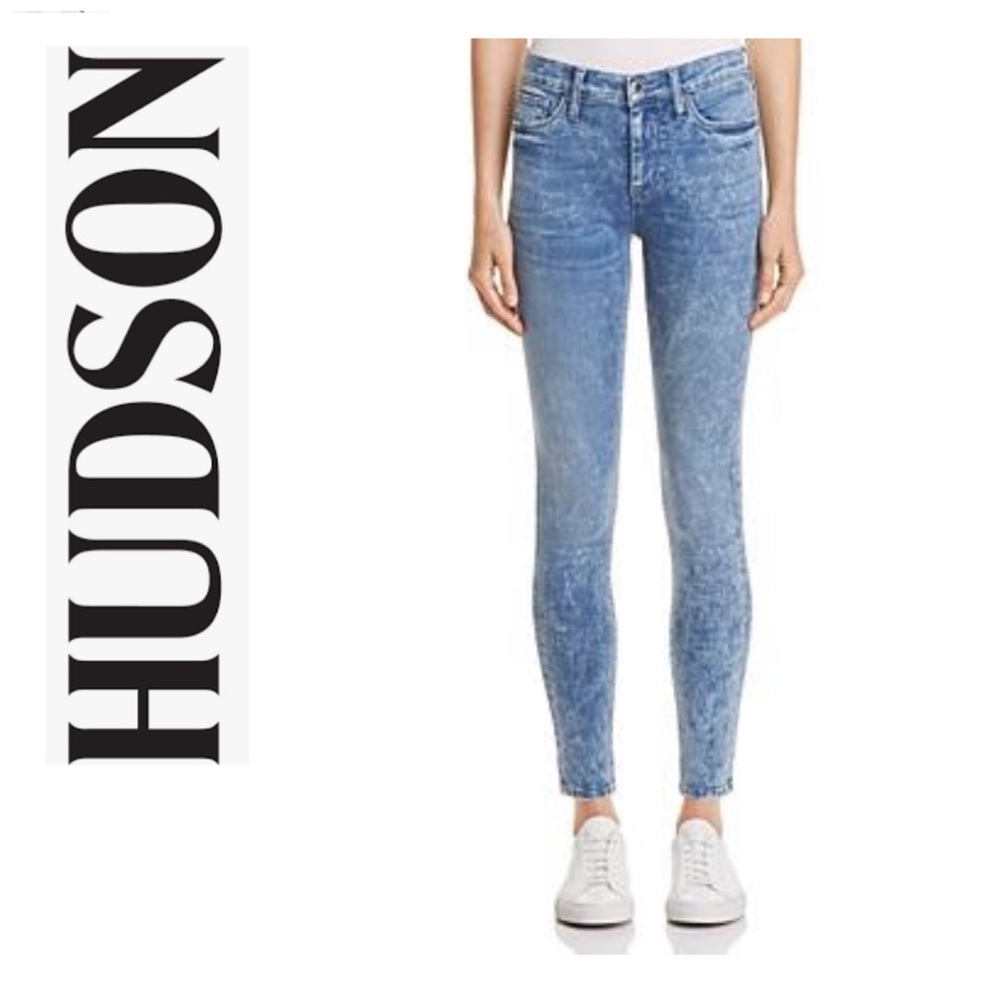 Hudson “Nico” skinny Jean in sapphire acid wash!